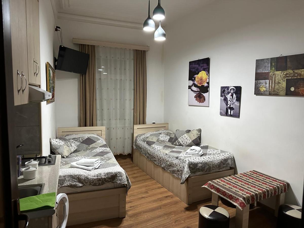 Leselidze Guest House ティビリシ エクステリア 写真